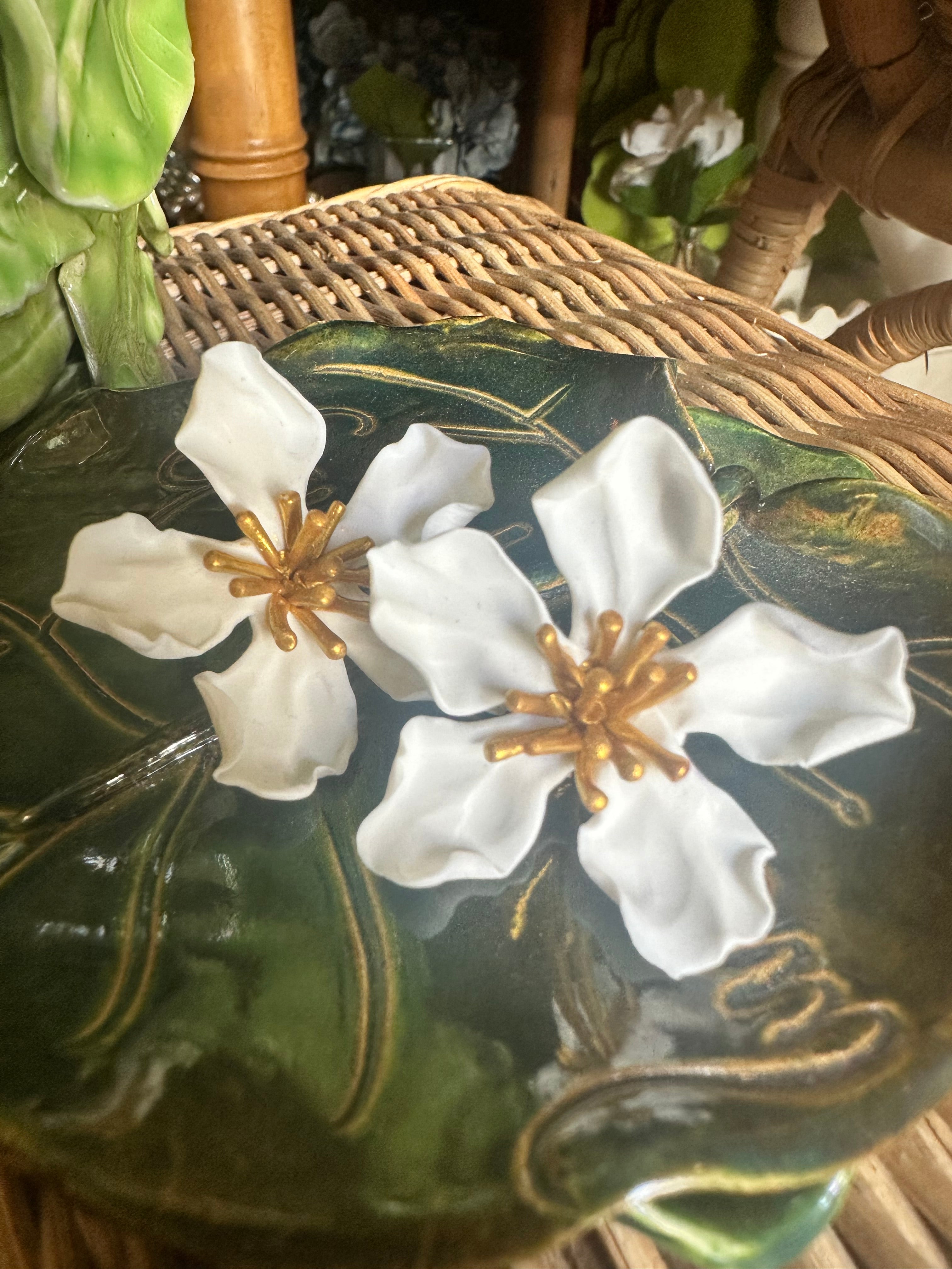 White J Gardenia Earrings – The Kemble Shop