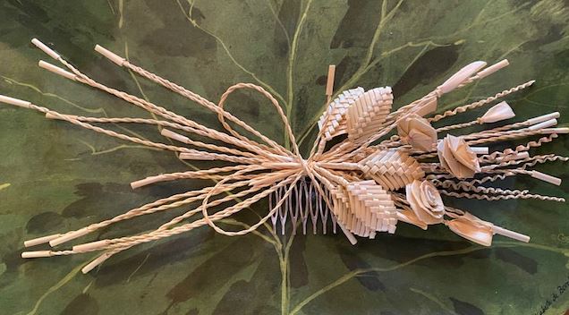 Handmade Wild Straw Flower Combs - The Kemble Shop