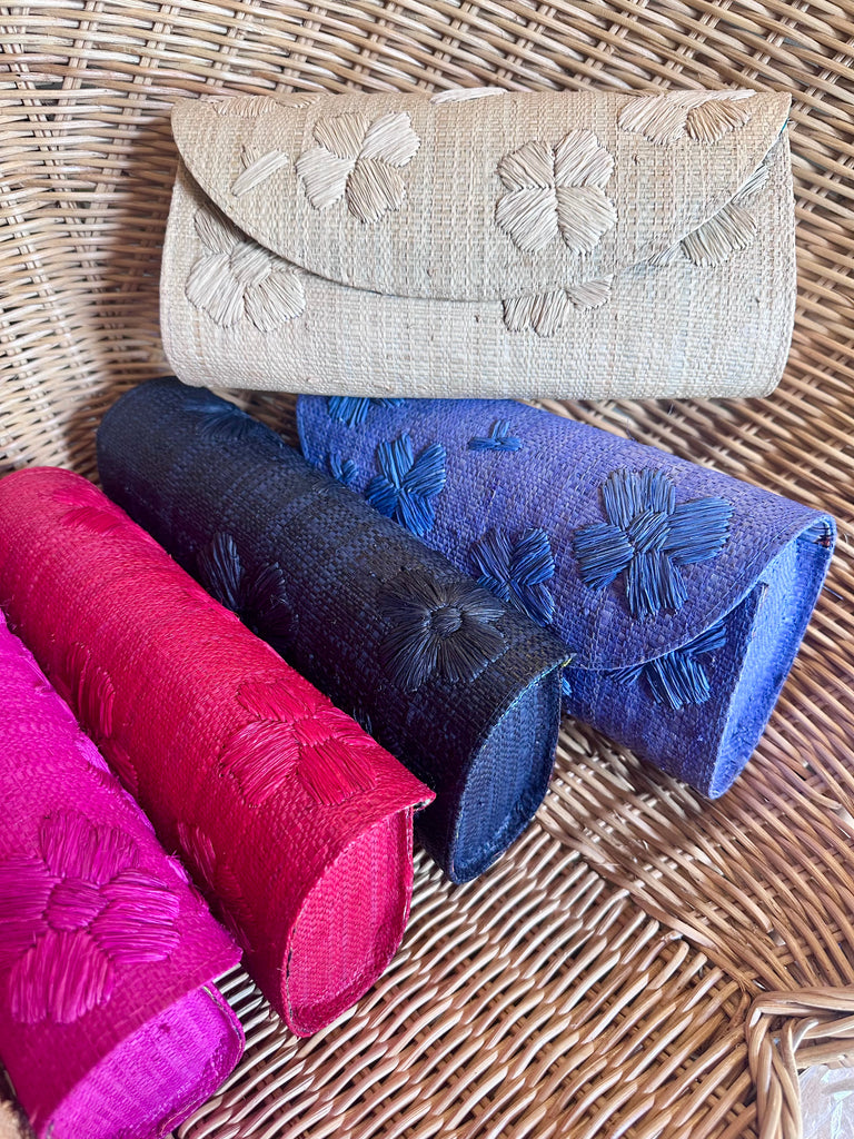 Clutch - Embroidered Floral Natural