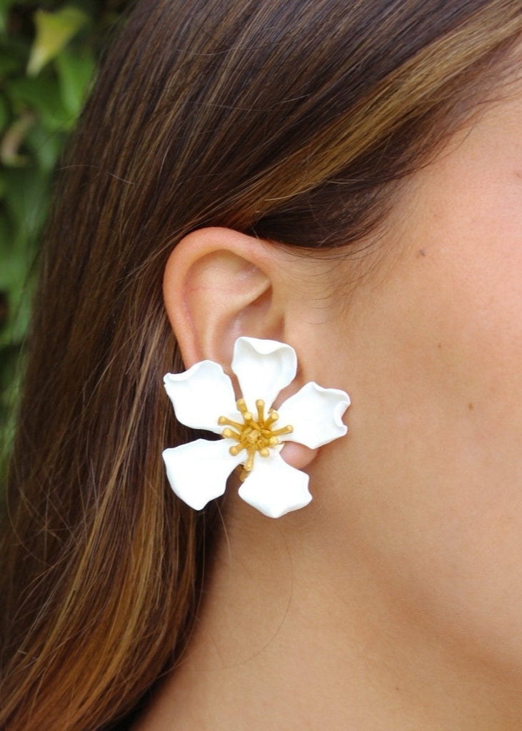 White J Gardenia Earrings