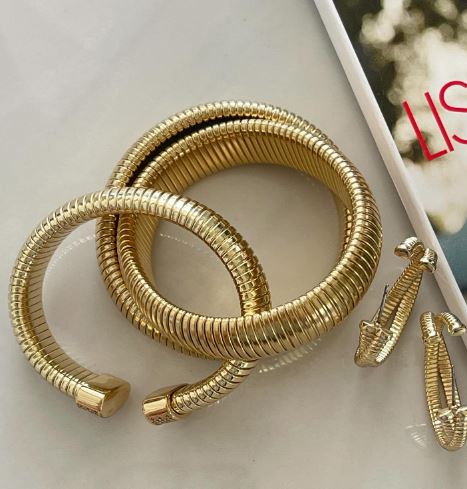Idalia - Cleo Twisted Gold Bangle - The Kemble Shop
