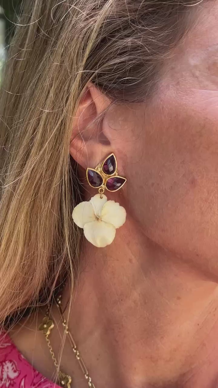 Uniquellery 3 Petal Florals Pansy