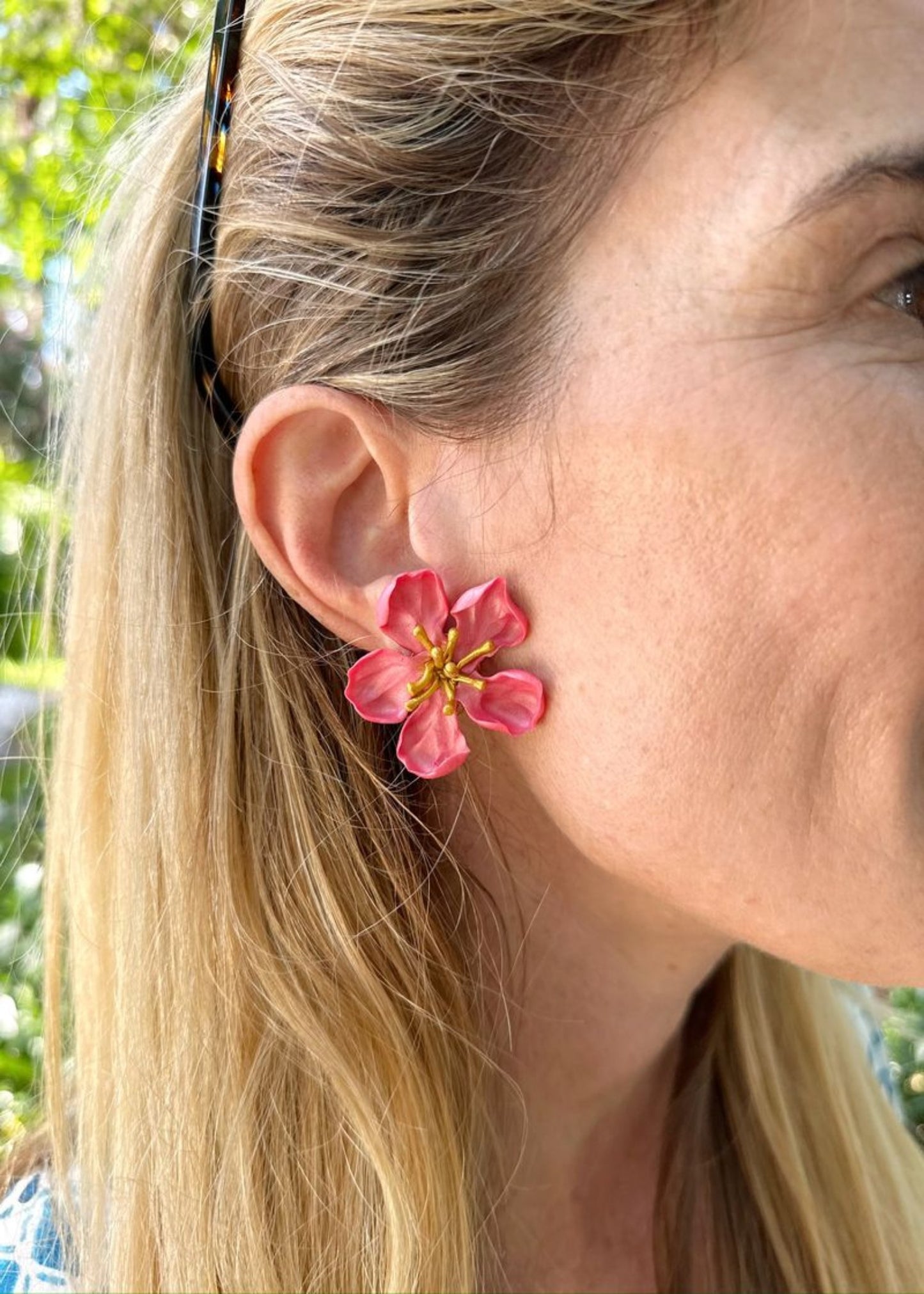 Coral J Gardenia Earrings - The Kemble Shop