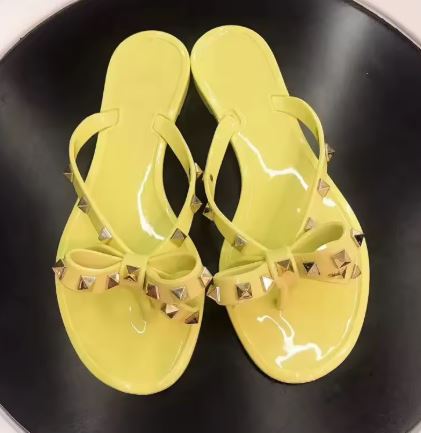 Jelly Studded Flip-Flop Sandal - Yellow