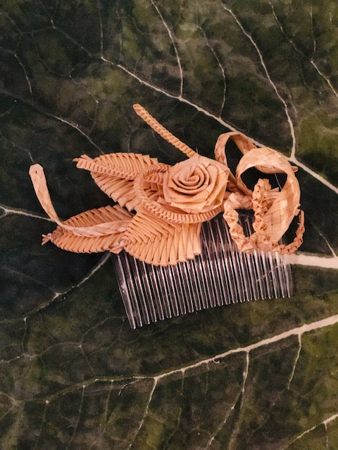Handmade Wild Straw Flower Combs - The Kemble Shop