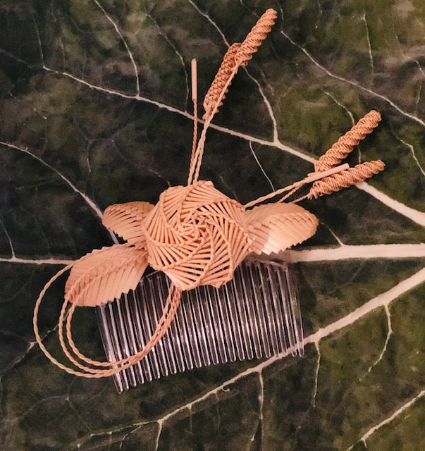 Handmade Wild Straw Flower Combs - The Kemble Shop