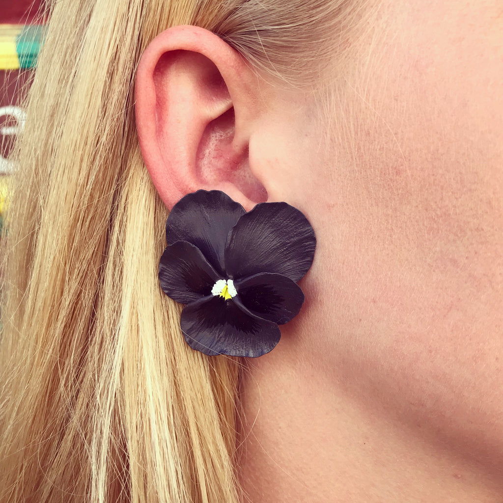 Midnight Large Pansy - The Kemble Shop