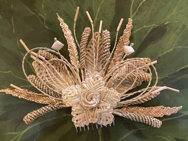 Handmade Wild Straw Flower Combs - The Kemble Shop