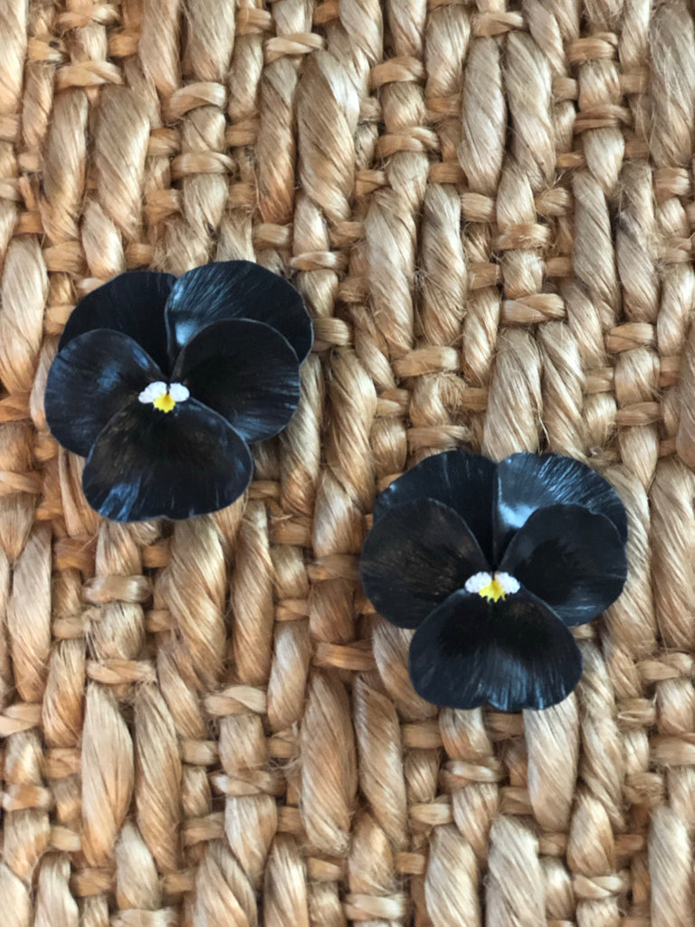 Midnight Large Pansy - The Kemble Shop