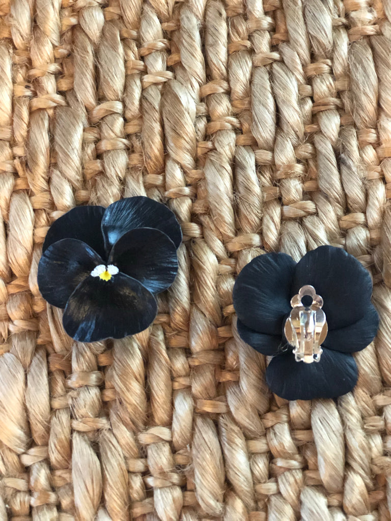 Midnight Large Pansy - The Kemble Shop